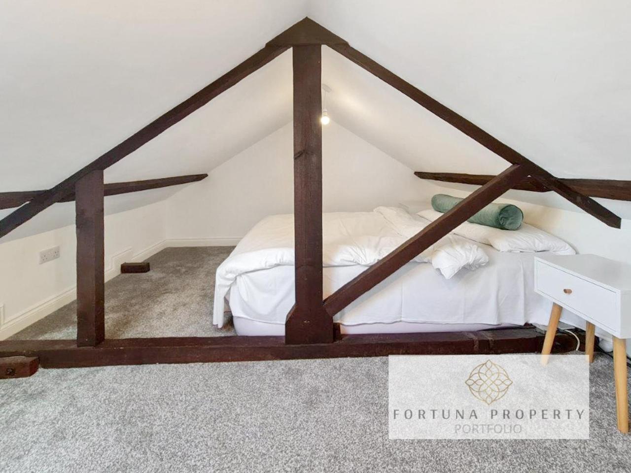 Margaret'S Loft By Fortuna Property Cheltenham Exterior photo